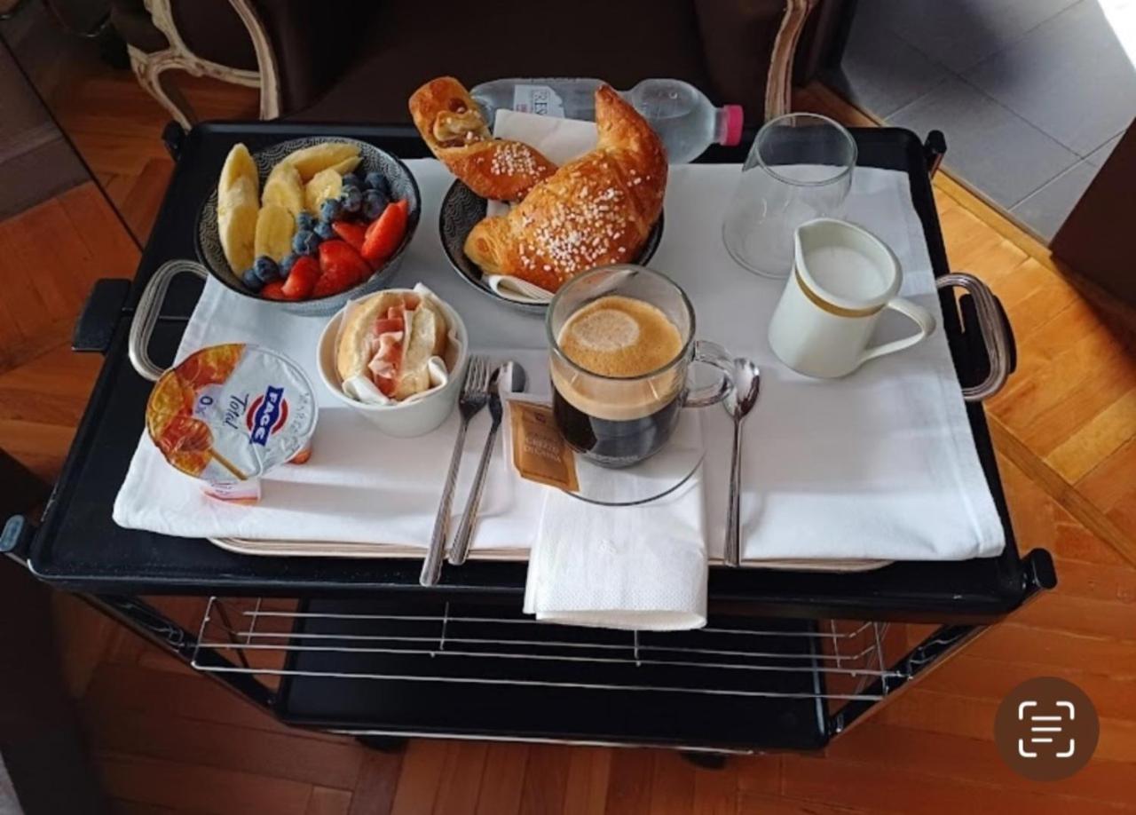 Pattini Guest House Milan Bagian luar foto
